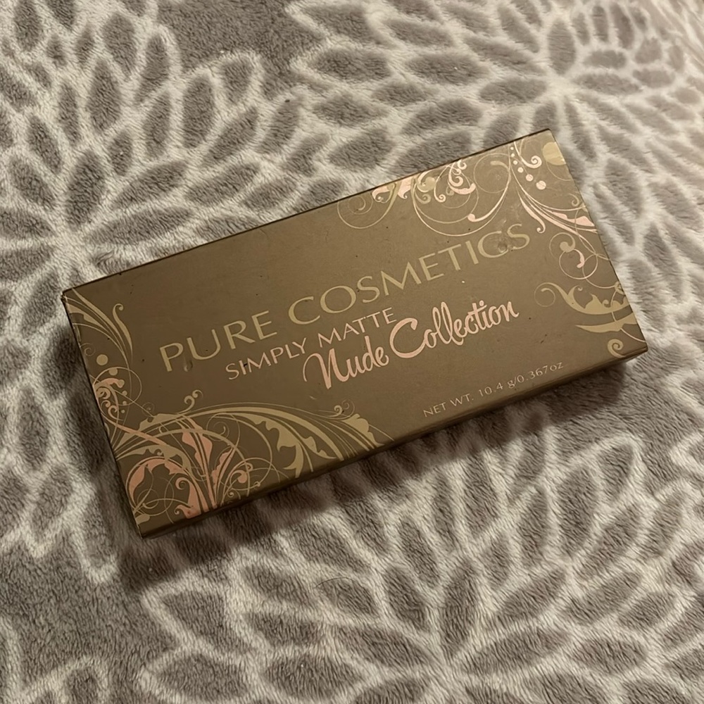 Pure cosmetics simply matte nude collection (new)